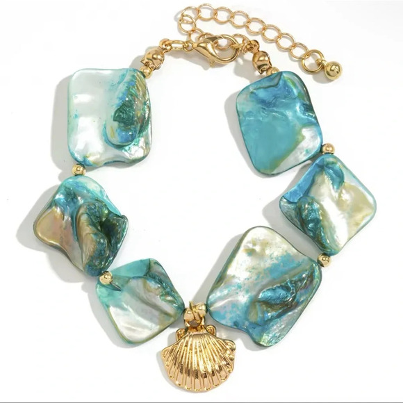 Zara Jewelry - Zara Pearl Seashell Blue Bracelet